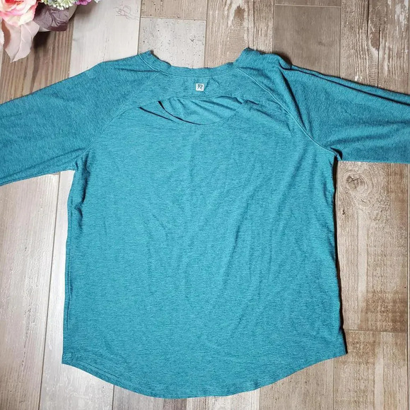 Runway Kids Youth Girls Long Sleeve Tee Workout Top w/ Thumbholes Sz XL/16 - Picture 13 of 15